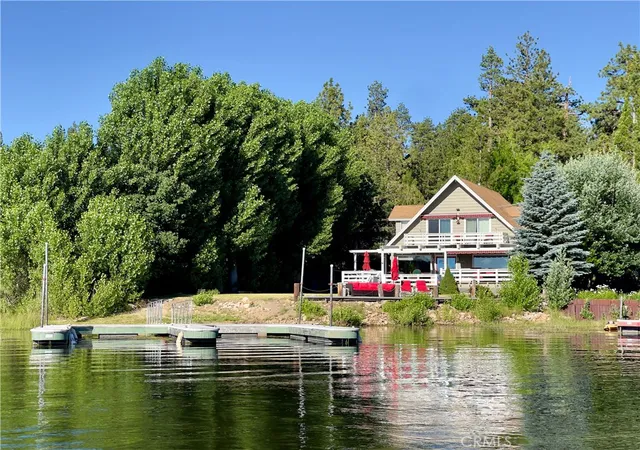 Homes for sale in Big Bear Lake, CA | 483 Cienega, Big Bear Lake, CA 92315 | MLS# IG26110188