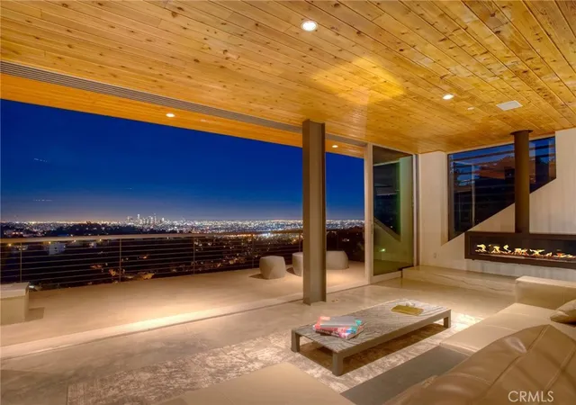 4th image of 2917 Durand Dr, Los Angeles, CA 90068 | MLS# BB26109093
