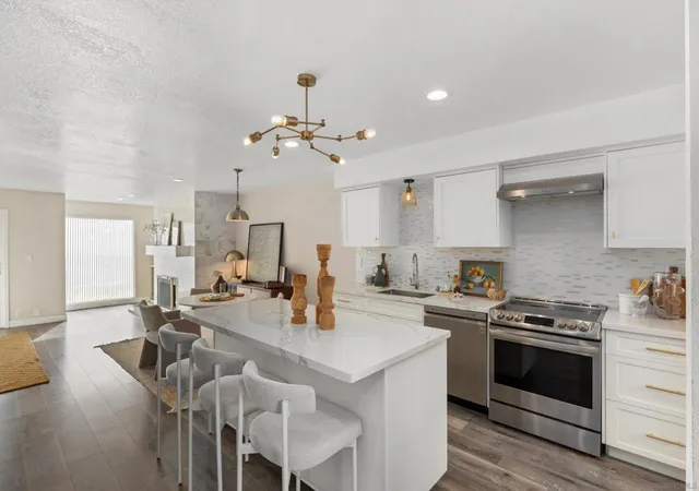 Homes for sale in Carlsbad, CA | 1913 Alga Rd, Carlsbad, CA 92009