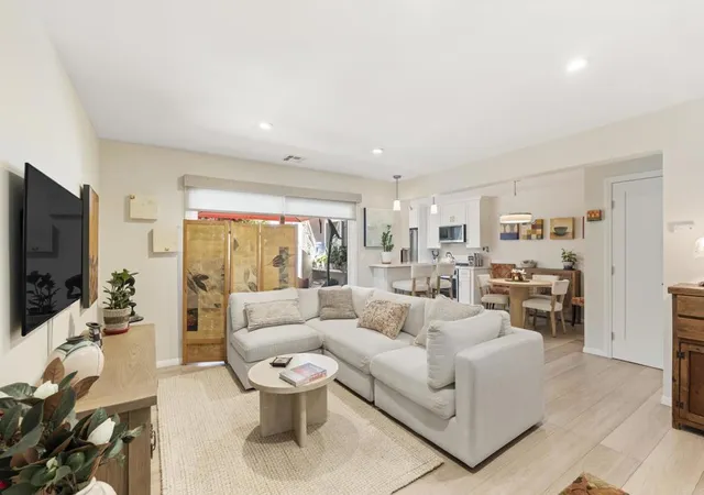 Homes for sale in Cardiff By The Sea, CA | 1240 Evergreen Dr, Cardiff By The Sea, CA 92007 | MLS# NDP2604903