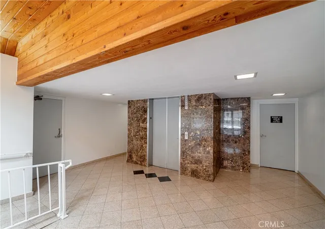 Homes for sale in Encino, CA | 5135 Zelzah #100, Encino, CA 91316 | MLS# SB26110308