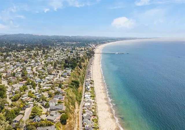 Homes for sale in Aptos, CA | 634 Townsend Dr, Aptos, CA 95003 | MLS# ML82047077