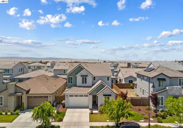 Photo 2 of Single family home for sale at 3482 Dobbins Ct, Lathrop, CA 95330 | MLS# 41135538 | Listing updated on 2026-05-28