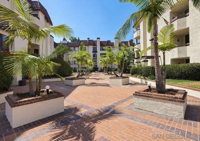 2nd image of 5865 Friars, San Diego, CA 92110