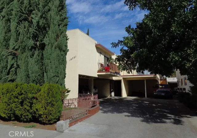 Multi family home for sale at 10721 Bloomfield, North Hollywood, CA 91602 | MLS# GD26109735