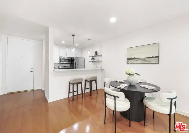 Photo 3 of Condo for sale at 532 N Rossmore Ave #203, Los Angeles, CA 90004 | MLS# 26832121 | Listing updated on 2026-10-01