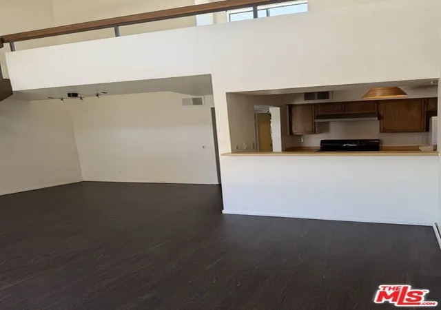 Photo 4 of Condo for sale at 8221 Langdon Ave #204, Van Nuys, CA 91406 | MLS# 26837235 | Listing updated on 2026-08-04