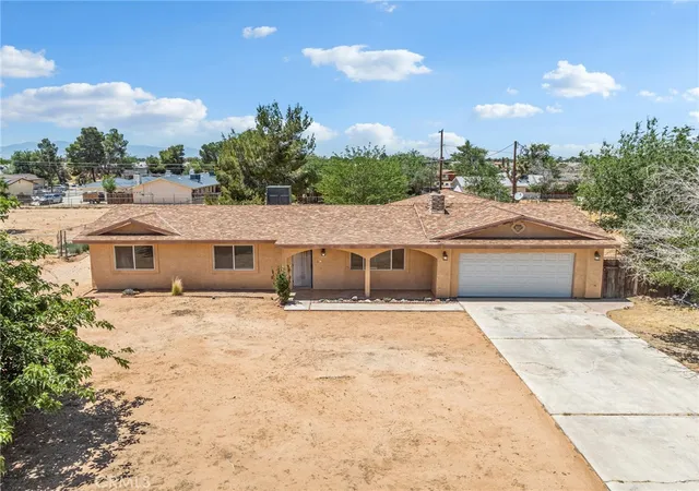 3rd image of 13372 Tutelo, Apple Valley, CA 92308 | MLS# HD26110906