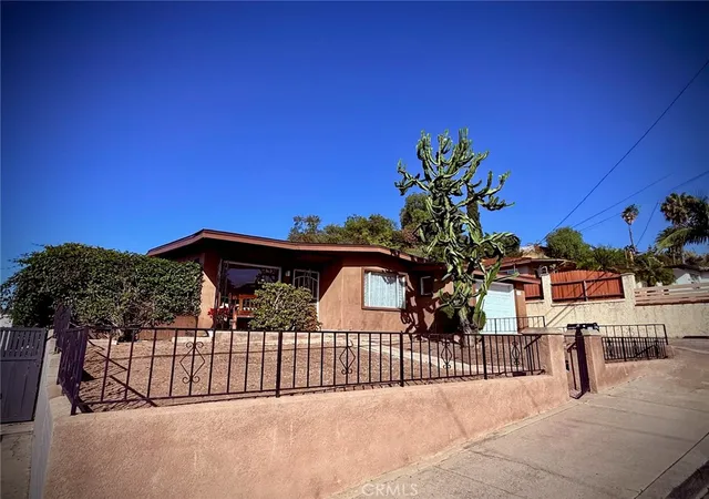 Homes for sale in San Diego, CA | 3935 Gayle, San Diego, CA 92115 | MLS# DW26109879