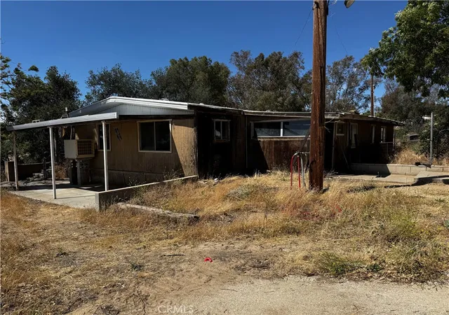 Homes for sale in Hemet, CA | 42600 Duer, Hemet, CA 92544 | MLS# SW26110969