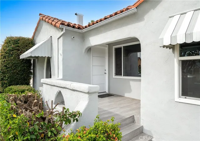 3rd image of 2049 W 71St St, Los Angeles, CA 90047 | MLS# DW26111021