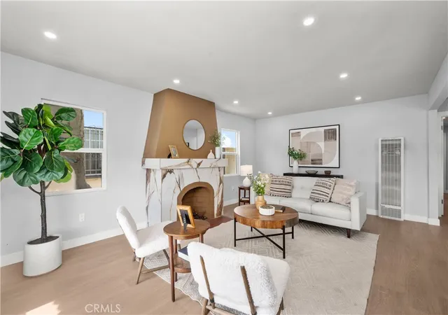 4th image of 2049 W 71St St, Los Angeles, CA 90047 | MLS# DW26111021