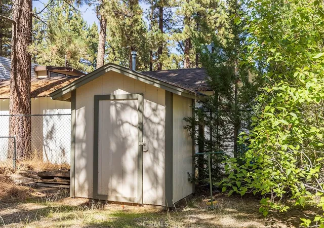 Homes for sale in Big Bear City, CA | 803 Robinhood Blvd, Big Bear City, CA 92314 | MLS# HD26110080