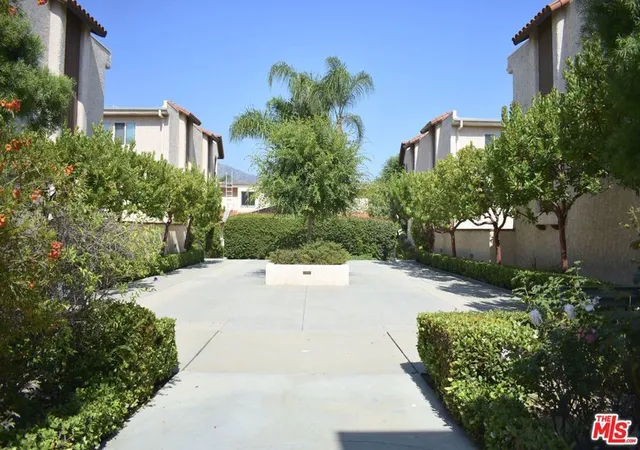 2nd image of 1711 Grismer Ave, Burbank, CA 91504