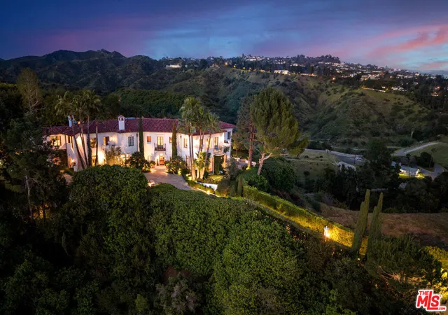 Homes for sale in Beverly Hills, CA | 1270 Shadow Hill Wy, Beverly Hills, CA 90210 | MLS# 26835899
