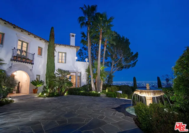 Homes for sale in Beverly Hills, CA | 1270 Shadow Hill Wy, Beverly Hills, CA 90210 | MLS# 26835899