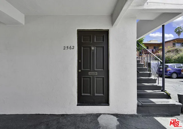26th image of 2556 W 5th St, Los Angeles, CA 90057 | MLS# 26837293