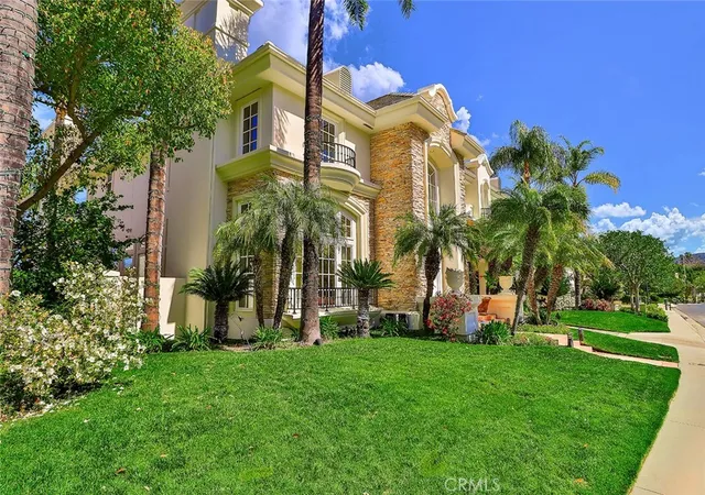 Photo 2 of Mansion for sale at 19167 Briarfield Way, Tarzana, CA 91356 | MLS# SR26110335 | Listing updated on 2026-09-24