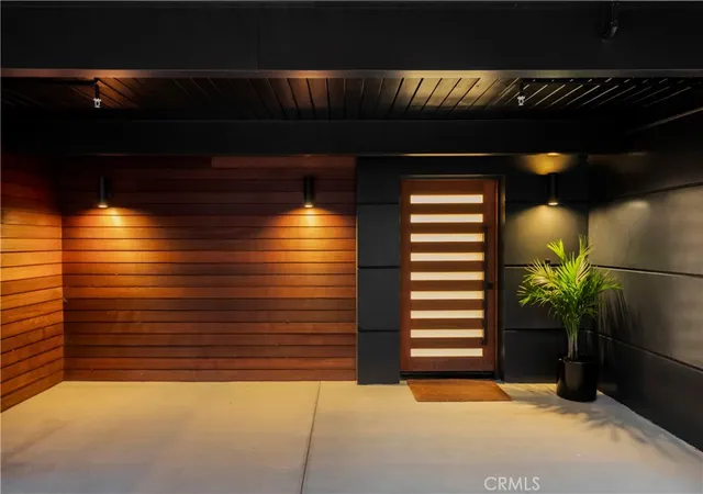 3rd image of 1147 Miramar St, Laguna Beach, CA 92651 | MLS# OC26092597