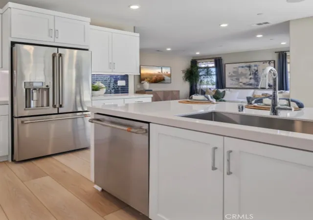 Photo 3 of Sale Pending at 675 Guy Turner Dr, Camarillo, CA 93010 | MLS# OC26111068 | Listing updated on 2026-10-02