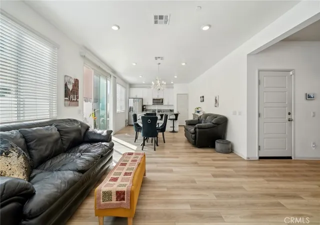 5th image of 40567 Birchfield Dr, Temecula, CA 92591 | MLS# IG26110652