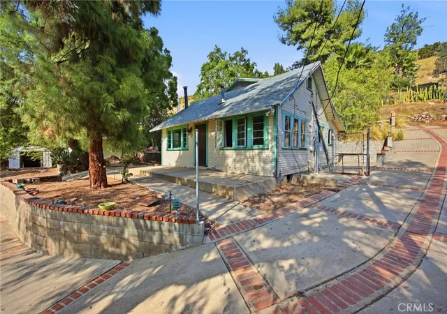 Photo 1 of Multi family home for sale at 10064 Sunland Blvd, Sunland, CA 91040 | MLS# MB26086616 | Listing updated on 2026-10-02