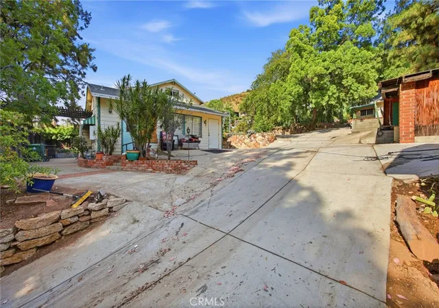Photo 3 of Multi family home for sale at 10064 Sunland Blvd, Sunland, CA 91040 | MLS# MB26086616 | Listing updated on 2026-10-02