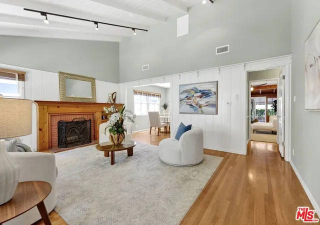 Homes for sale in Studio City, CA | 4519 Camellia Ave, Studio City, CA 91602 | MLS# 26834963