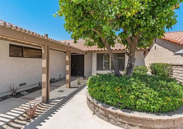 Photo 2 of Sale Pending at 76624 Florida, Palm Desert, CA 92211 | MLS# AR26110240 | Listing updated on 2026-10-30