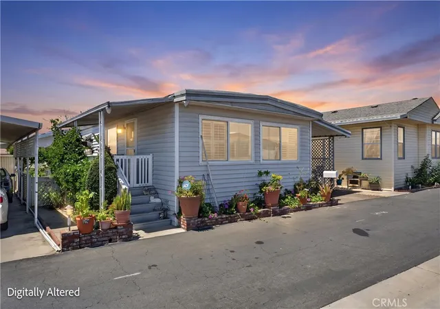 Photo 1 of Manufactured home for sale at 15621 Beach Blvd #Spc 127, Westminster, CA 92683 | MLS# PW26109532 | Listing updated on 2026-09-04