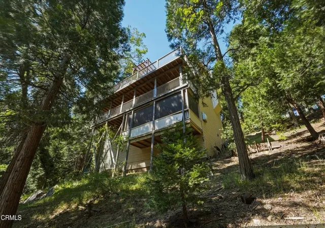39th image of 963 Jungfrau Dr, Crestline, CA 92325 | MLS# P1-27258