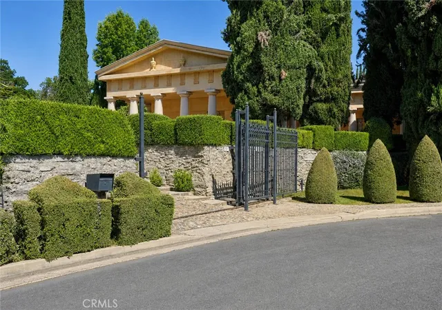 3rd image of 2021 W, Merced, CA 95340 | MLS# MC26111129