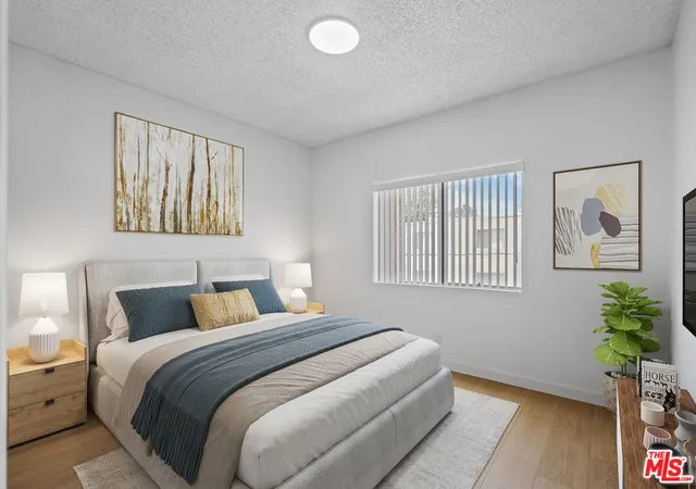 1st image of 424 S Westmoreland Ave #210, Los Angeles, CA 90020 | MLS# 26837237