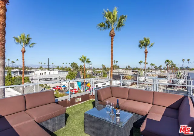 1st image of 1212 Abbot Kinney Blvd #1, Venice, CA 90291 | MLS# 26837207