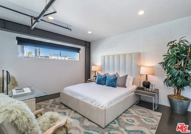 5th image of 1212 Abbot Kinney Blvd #1, Venice, CA 90291 | MLS# 26837207