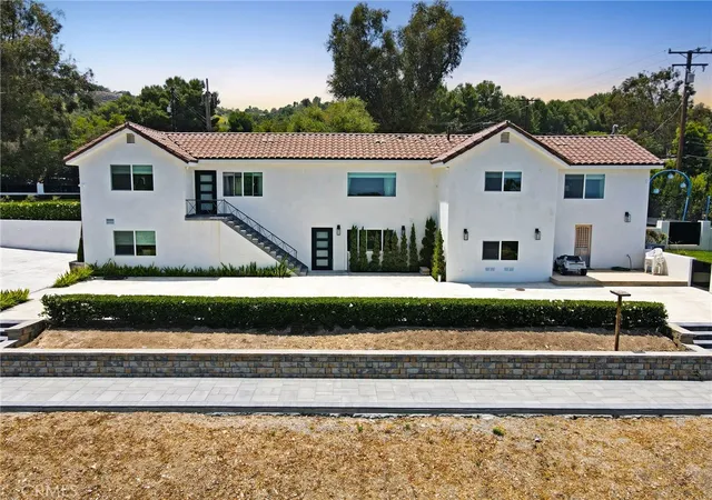 Photo 4 of Single family home for sale at 3808 Palos Verdes E, Rancho Palos Verdes, CA 90275 | MLS# DW26111199 | Listing updated on 2026-09-25