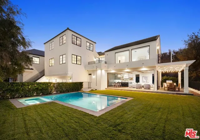 31st image of 1459 Via Cresta, Pacific Palisades, CA 90272 | MLS# 26836265