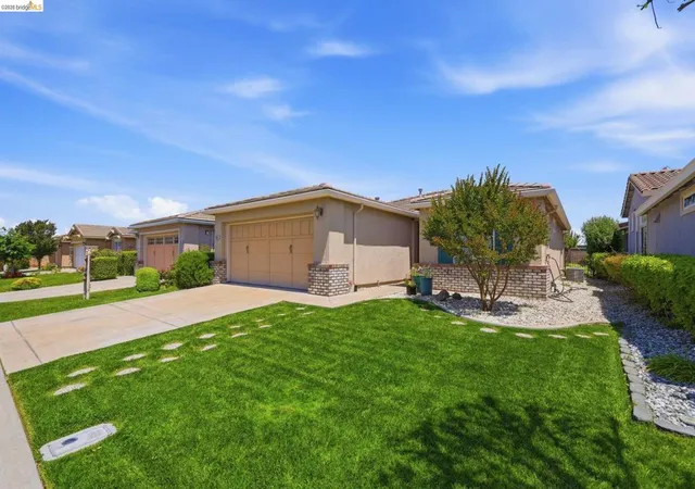 Homes for sale in Rio Vista, CA | 1024 Diamante, Rio Vista, CA 94571 | MLS# 41135598