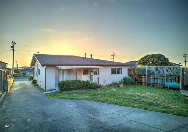 Photo 4 of Single family home for sale at 270 S Whipple St, Fort Bragg, CA 95437 | MLS# C1-11401 | Listing updated on 2026-09-30