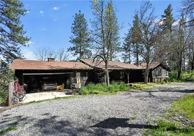 3rd image of 15640 Quartz Valley Dr Dr, Fort Jones, CA 96032 | MLS# SN26110993