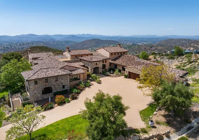 Homes for sale in Poway, CA | 18000 Sunset Point Dr, Poway, CA 92064 | MLS# NDP2604937