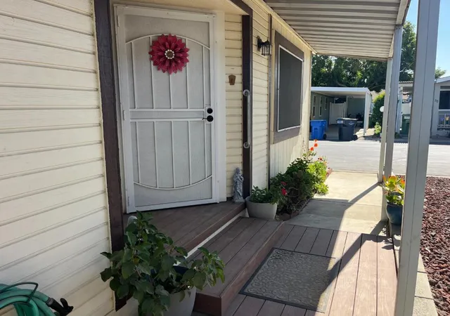 3rd image of 500 N Tully Rd #39, Turlock, CA 95380 | MLS# ML82048196