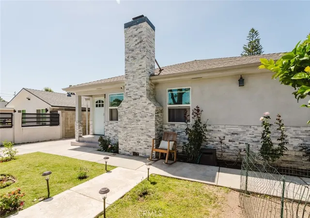 4th image of 14232 Hart, Van Nuys, CA 91405 | MLS# SR26111243