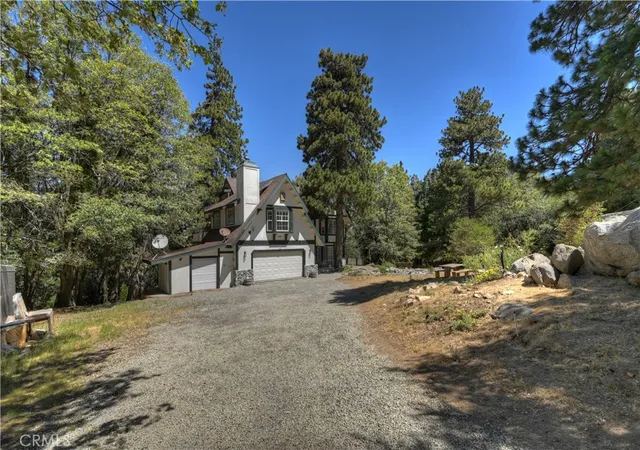 Homes for sale in Cedarpines Park, CA | 550 Coyote Trail, Cedarpines Park, CA 92322 | MLS# IG26110855