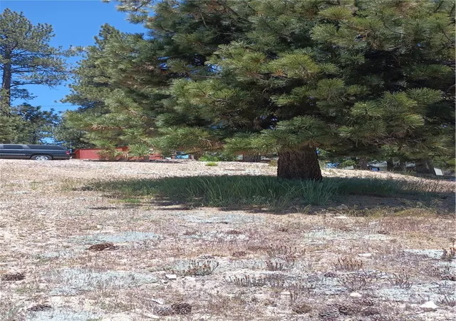 2nd image of 39237 Crest Ln, Big Bear Lake, CA 92315 | MLS# SW26111436