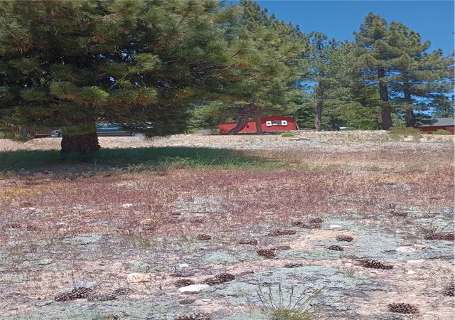 3rd image of 39237 Crest Ln, Big Bear Lake, CA 92315 | MLS# SW26111436