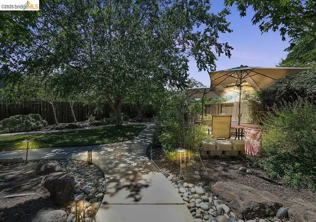 2nd image of 1225 Tarrogana Dr, Tracy, CA 95376 | MLS# 41135631