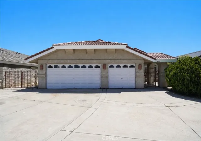 2nd image of 14389 Ironsides Ln, Helendale, CA 92342 | MLS# HD26111460