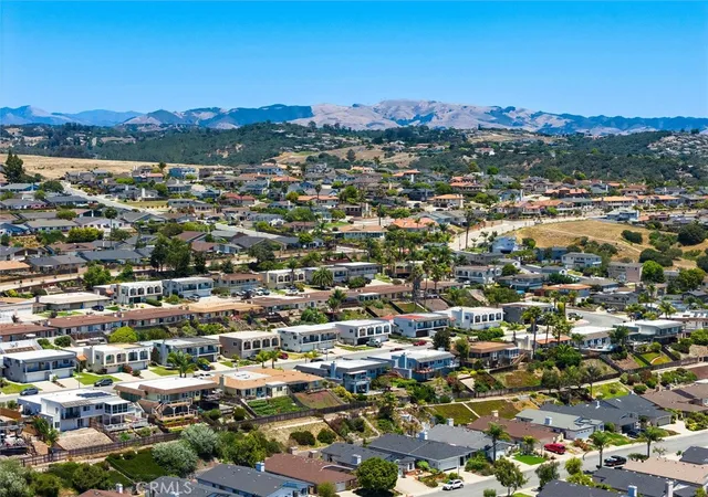 Homes for sale in Pismo Beach, CA | 721 Vista Pacifica Cir, Pismo Beach, CA 93449 | MLS# SC26111063