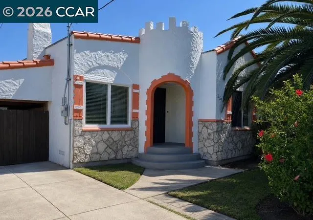 Photo 2 of Single family home for sale at 251 East 17th St, Pittsburg, CA 94565 | MLS# 41135633 | Listing updated on 2026-10-07